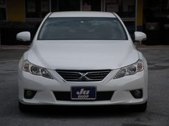 2011 TOYOTA MARK X, front view