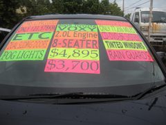 2005 TOYOTA VOXY, windshield with the price signs