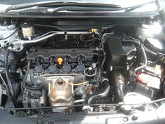 2011 HONDA STREAM RST, engine bay