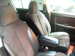 2009 NISSAN TIDA, front seats