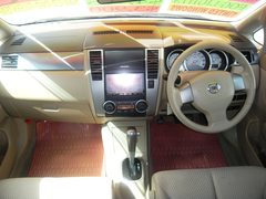 2009 NISSAN TIDA, dashboard