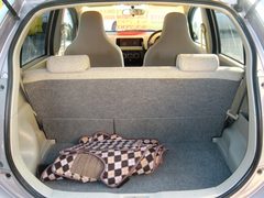 2010 TOYOTA PASSO, cargo area