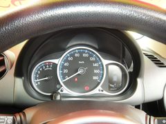2011 MAZDA DEMIO, steering wheel and instrument cluster