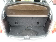 2011 MAZDA DEMIO, cargo area