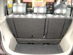 2014 NISSAN CUBE, cargo area