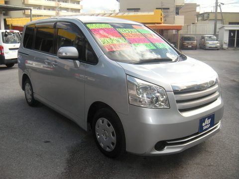2009 TOYOTA NOAH